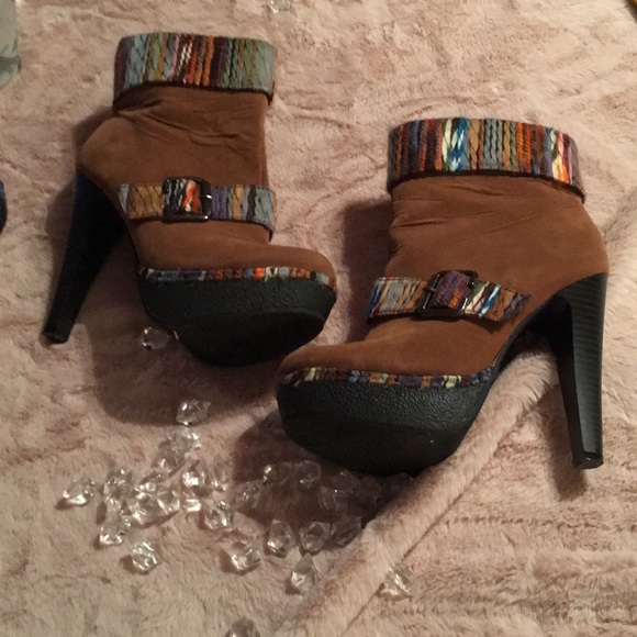 Boots 👢 wear one only one great condition - Picture 2 of 3